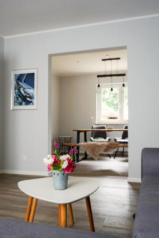 Blick ins Esszimmer der Ferienwohnung Wohldkoppel Kiel